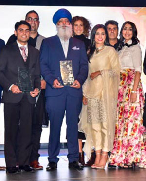 Glittering 2017 Darpan Awards In PICS